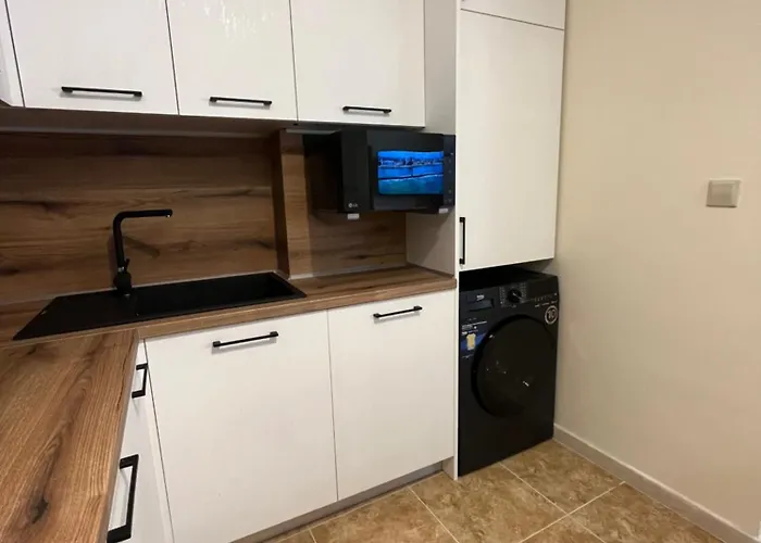 River Park 2 Bedroom * Νεσέμπαρ